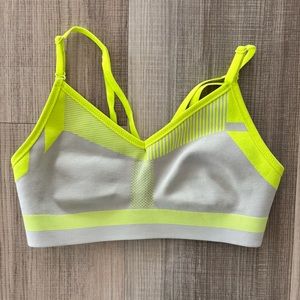 Nike - Sports Bra